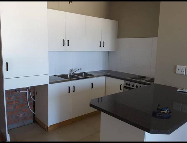 1 BEDROOM PROPERTY TO RENT IN PAROW